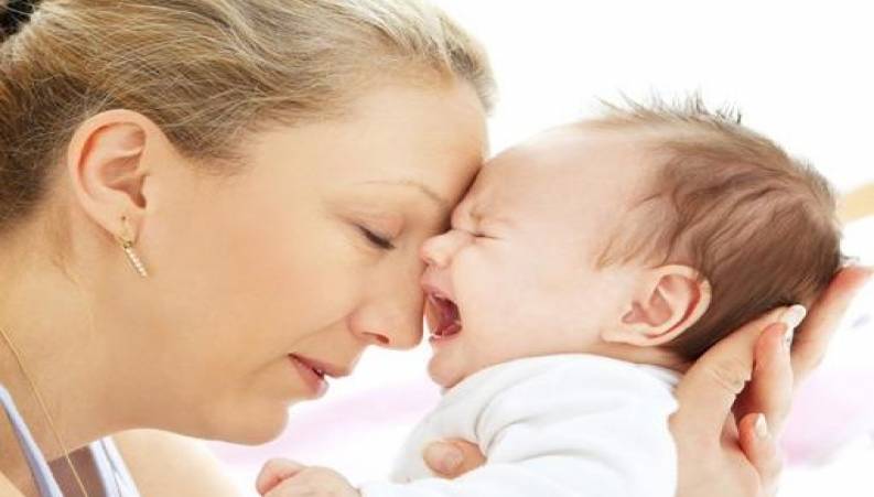  مسئولیت والدین در قبال گریه نوزاد