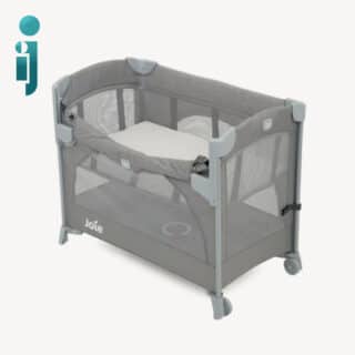 تخت و پارک جویی مدل joie kubbie sleep دارای آستری مشبک برای تهویهٔ هوا